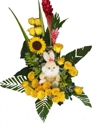 lindo arreglo con rosas amarillas y peluche