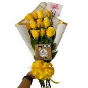 bouquet rosas amarillas y chocolates